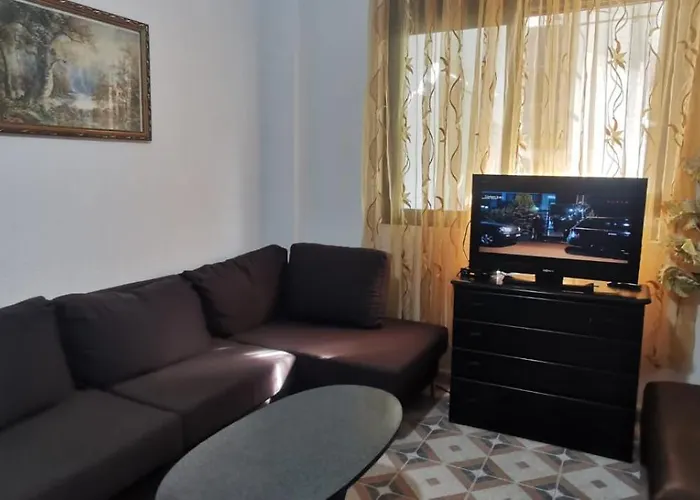 Lovely Appartament 1-4 Gjm Apartman