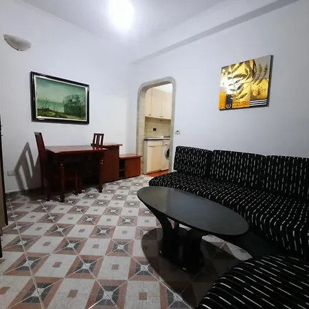 Appartement Lovely Appartament 1-4 Gjm *