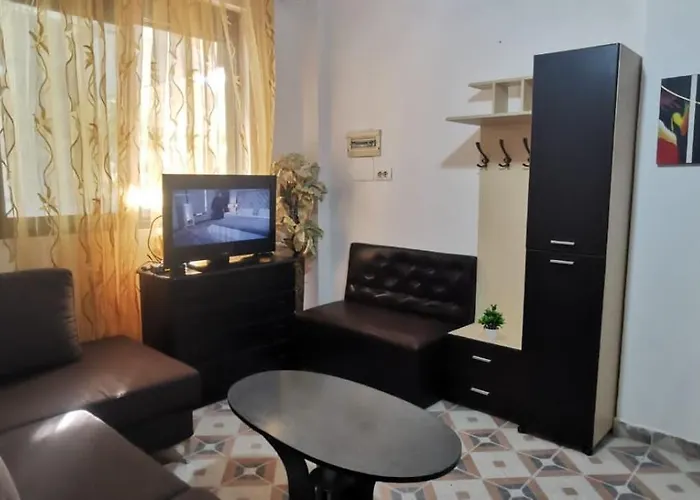 Apartman Lovely Appartament 1-4 Gjm