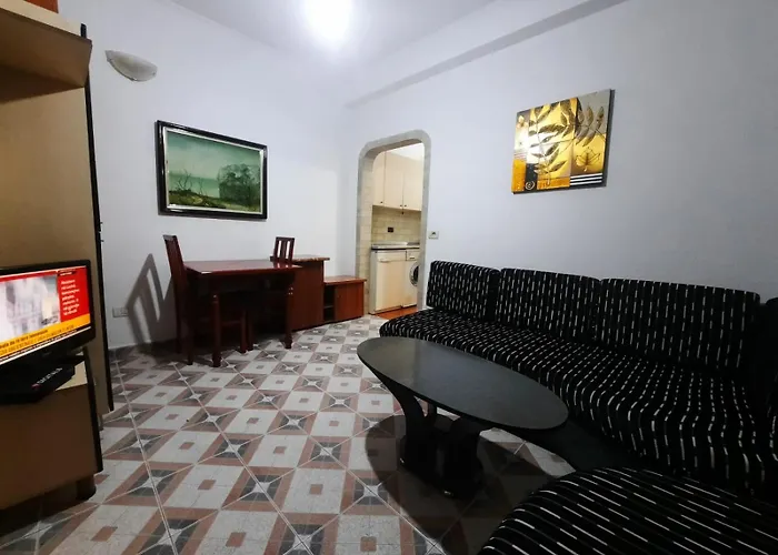 Apartman Lovely Appartament 1-4 Gjm *