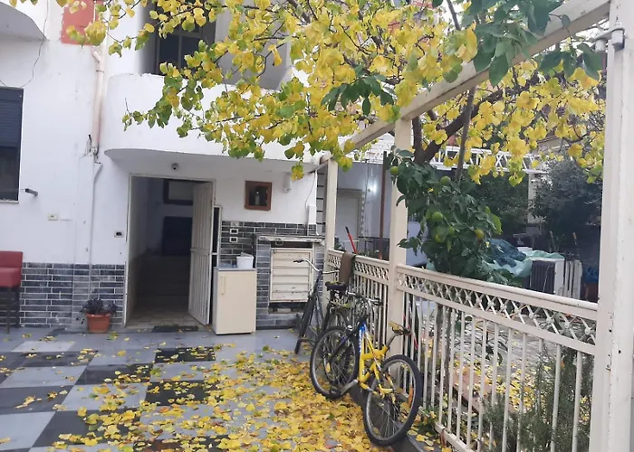 Lovely Appartament 1-4 Gjm * Tirana